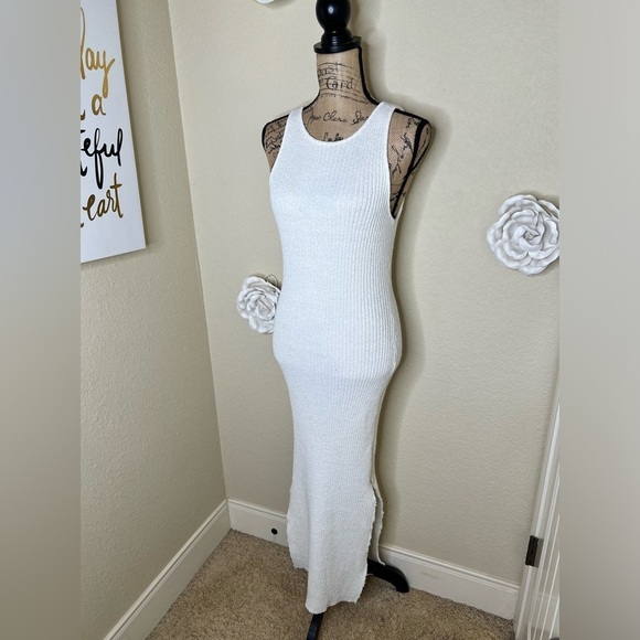 Emory Park Sleeveless Ribbed Knit Distressed Cream Midi Dress Size Small - Picture 6 of 16